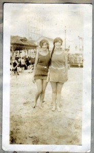What Real People Wore: Swimsuits, 1926 – Wearing History® Blog